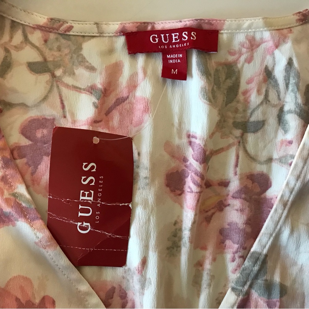 Guess Women Cream Floral (summer escape print) Short Sleeve Top - Picture 2 of 3